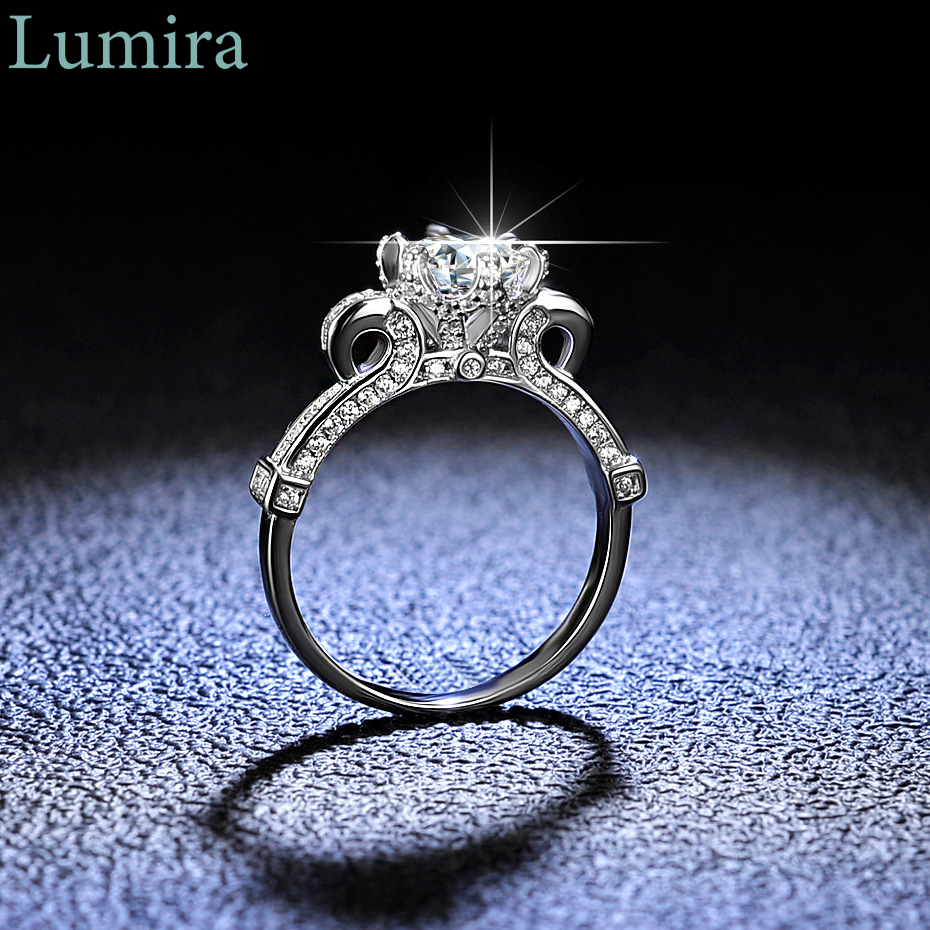 Lumira classique Six broches 1 - Moissanite Engagement Ring 1 Carat avis et prix