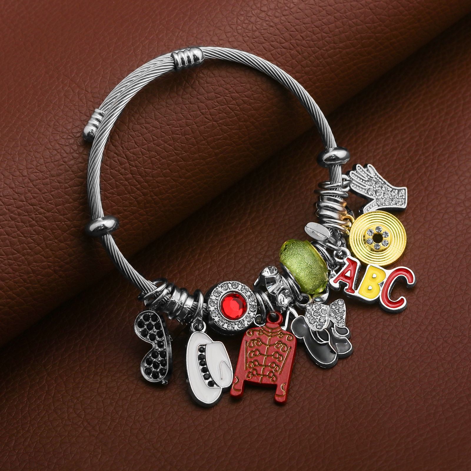 Collier avec pendentif BAD de  - Anime Pendant Necklace avis et prix
