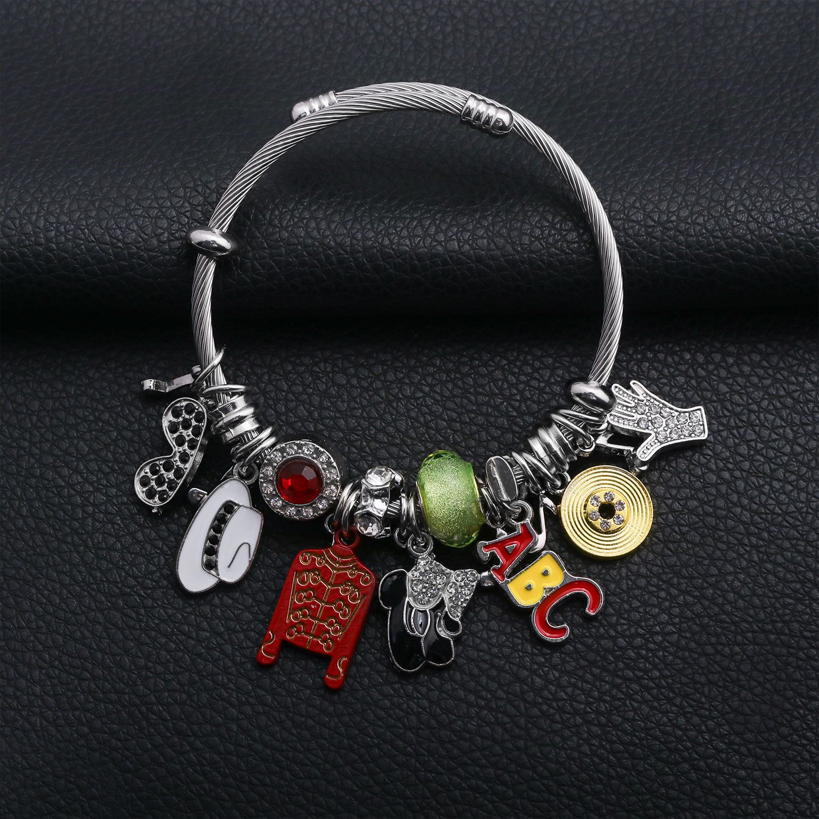 Collier avec pendentif BAD de  - Anime Pendant Necklace avis et prix