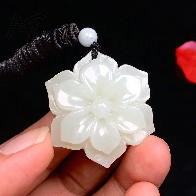 Pendentif fleur Pentagonal en  - Necklaces avis et prix